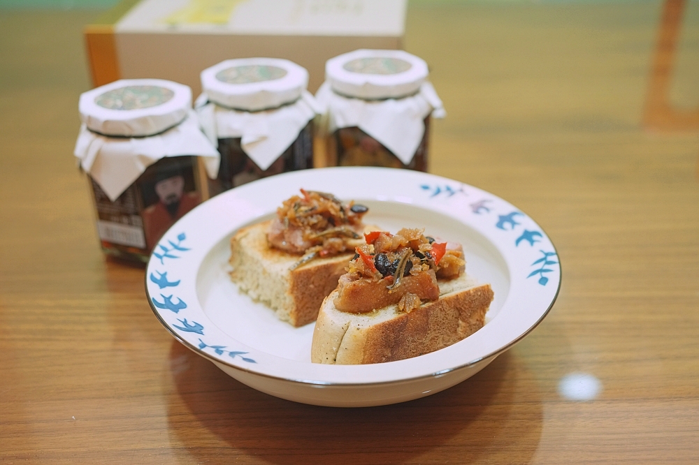 【花蓮伴手禮】 洄瀾醬人聯名故宮：剝皮辣椒帝王禮盒，吃飯皇帝大！ @捲捲頭 ♡ 品味生活