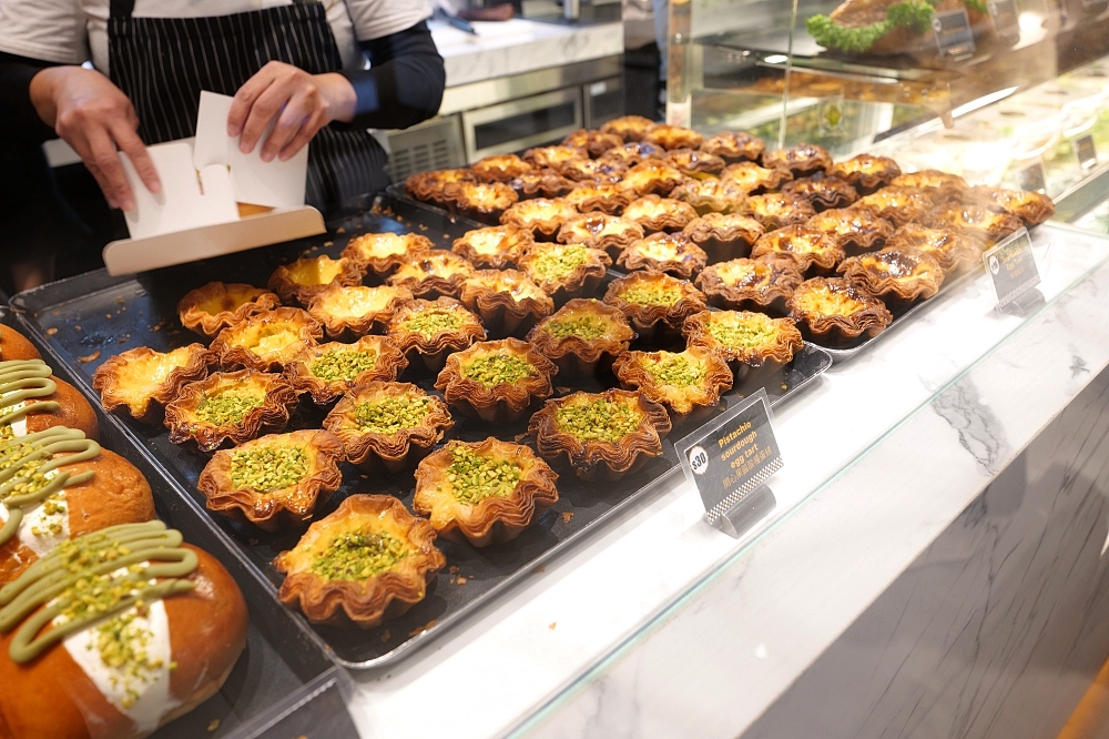 【康境酒店】香港尖沙咀住宿推薦, 近地鐵走路1分鐘, 逛街美食超方便！ @捲捲頭 ♡ 品味生活