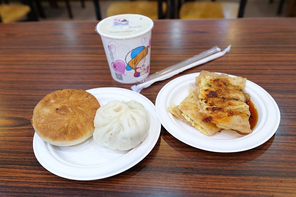 花蓮美食推薦｜在地人狂推「府前食坊」，這家蛋餅真的是神級！ @捲捲頭 ♡ 品味生活