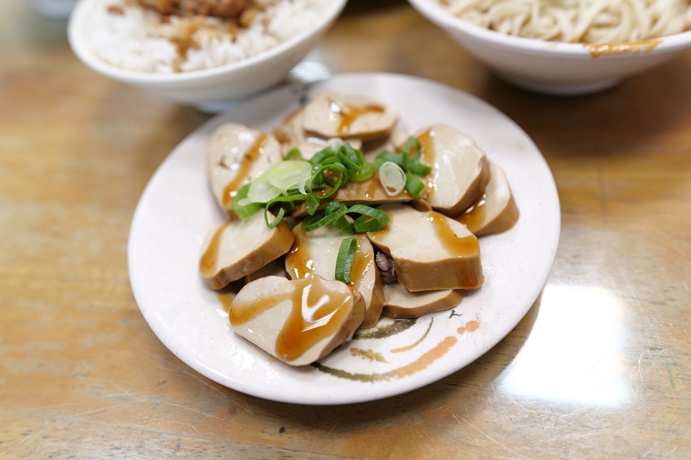 【宜蘭美食推薦】頭城麻醬麵蛤蠣湯宜蘭分店，麻醬控天堂，隱藏版沙茶麵也太猛！ @捲捲頭 ♡ 品味生活