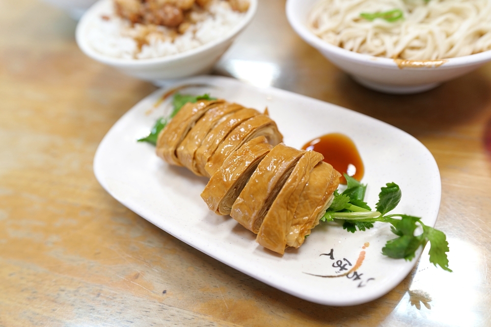 【宜蘭美食推薦】頭城麻醬麵蛤蠣湯宜蘭分店，麻醬控天堂，隱藏版沙茶麵也太猛！ @捲捲頭 ♡ 品味生活
