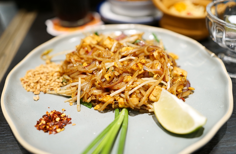 【台北信義A8美食推薦】帕泰家 Baan Phadthai,一個人也能爽吃的米其林泰式料理！ @捲捲頭 ♡ 品味生活