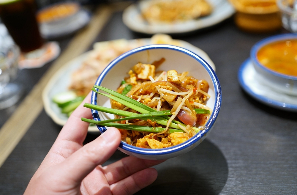 【台北信義A8美食推薦】帕泰家 Baan Phadthai,一個人也能爽吃的米其林泰式料理！ @捲捲頭 ♡ 品味生活