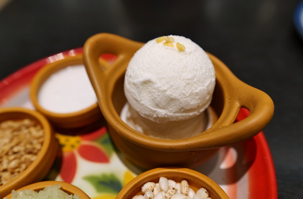 【台北信義A8美食推薦】帕泰家 Baan Phadthai,一個人也能爽吃的米其林泰式料理！ @捲捲頭 ♡ 品味生活