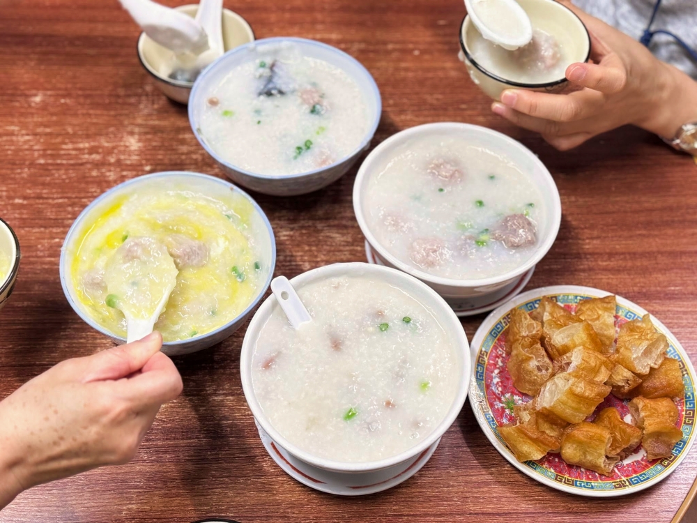【三元粥品專家】福隆新街超人氣手打丸子粥，老街傳奇50年！ @捲捲頭 ♡ 品味生活