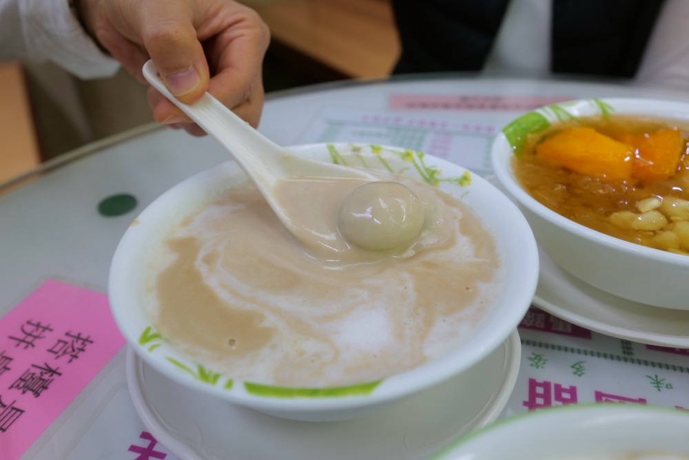 【澳門自由行】杏香園，在地人推薦糖水鋪，超過30款港式甜湯一次吃遍 @捲捲頭 ♡ 品味生活