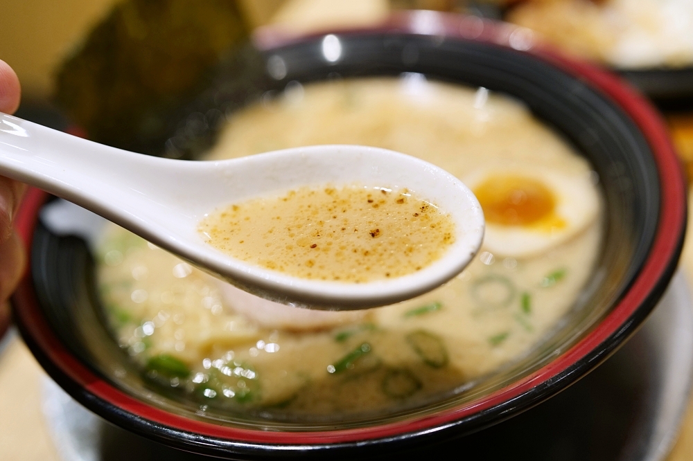 【台北信義A8美食推薦】屯京拉麵好吃嗎？完整評價 @捲捲頭 ♡ 品味生活