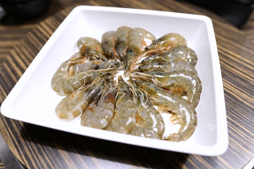 宜蘭燒肉推薦｜天滿燒肉399吃到飽！12種肉＋牛豬肉丼雞湯白蝦超狂 @捲捲頭 ♡ 品味生活
