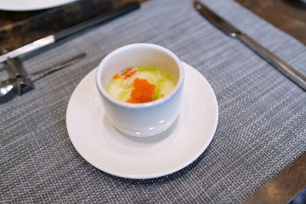 南京復興慶生首選【明水然鐵板燒慶城店】龍蝦、干貝、Prime 牛小排一次全包！這間鐵板燒也太狂了吧？ @捲捲頭 ♡ 品味生活