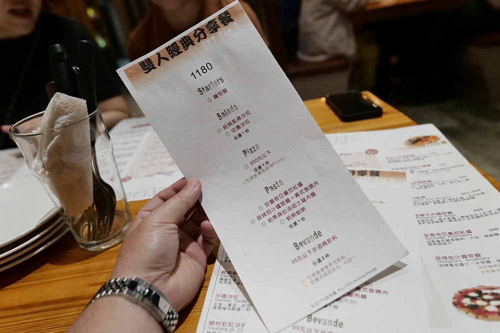 【TAVOLA Pizzeria】宜蘭17年義式老店，用料實在超滿足 @捲捲頭 ♡ 品味生活