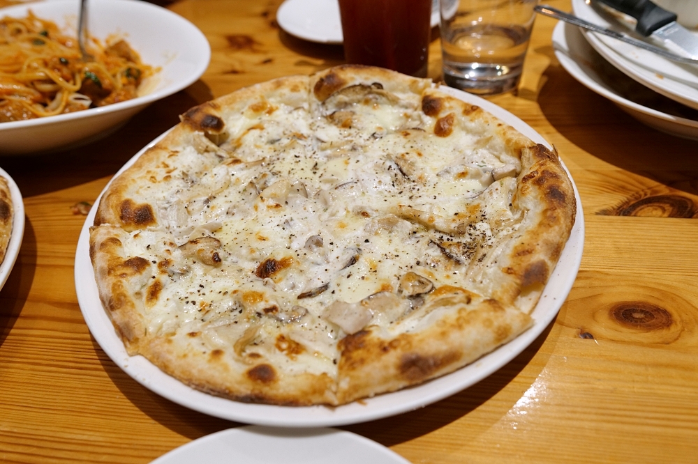 【TAVOLA Pizzeria】宜蘭17年義式老店，用料實在超滿足 @捲捲頭 ♡ 品味生活