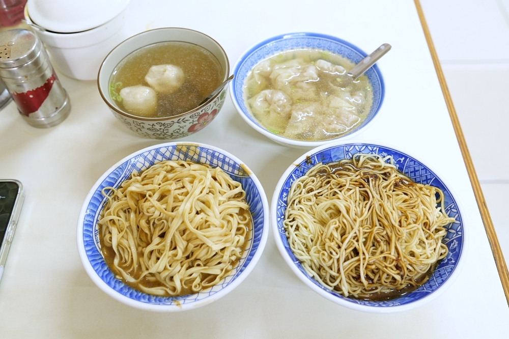 【復興路炸醬麵】宜蘭人氣小吃,甜鹹醬香＋大份量乾麵推薦 @捲捲頭 ♡ 品味生活
