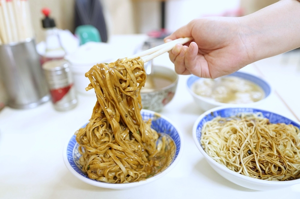 拾松羅東|古早味辦桌菜,小菜的款式琳瑯滿目（菜單價錢） @捲捲頭 ♡ 品味生活
