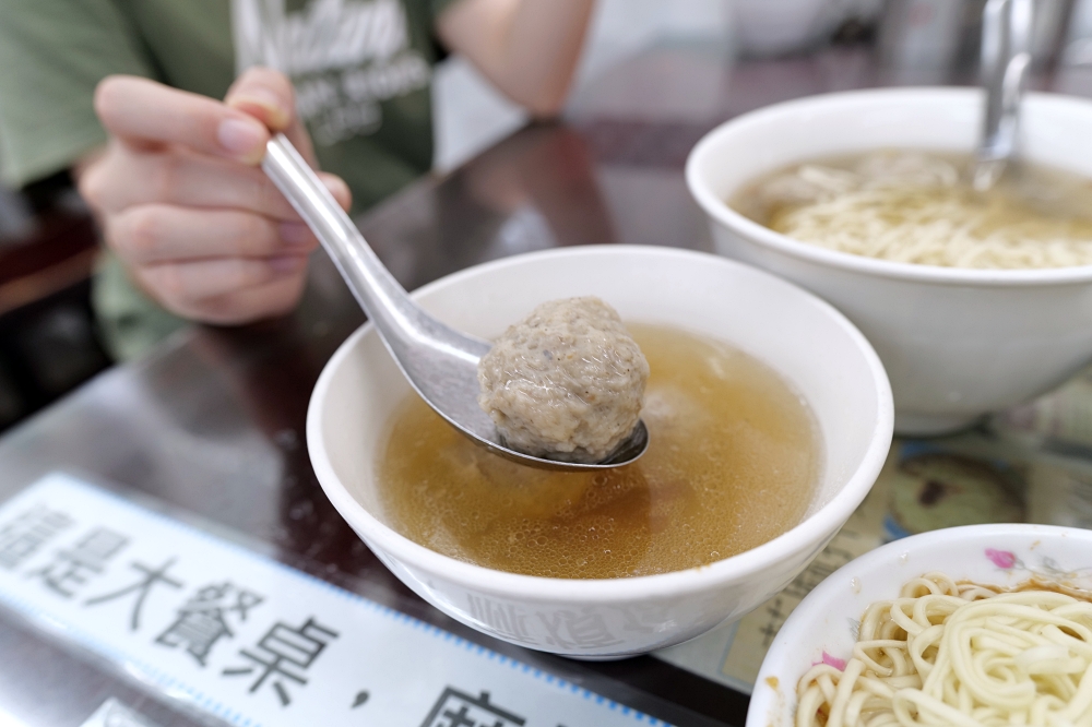 大麵章麻醬麵好吃嗎？宜蘭火車站3分鐘，沙茶麻醬一次吃 @捲捲頭 ♡ 品味生活