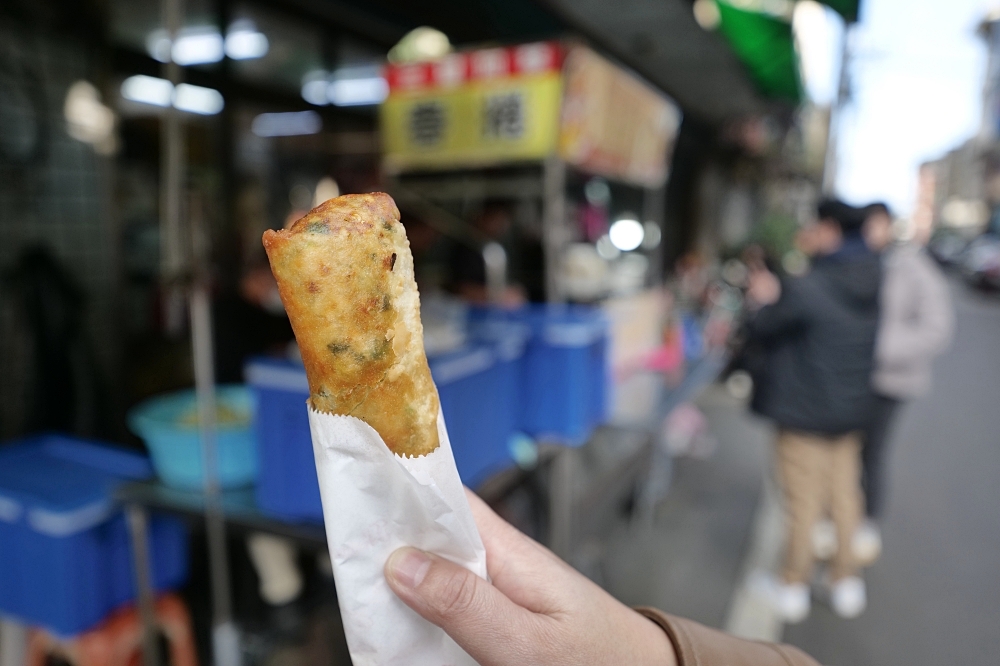 阿琴春捲｜宜蘭三星美食推薦：30元銅板價吃超大支炸春捲，還有軟嫩蘿蔔糕 @捲捲頭 ♡ 品味生活
