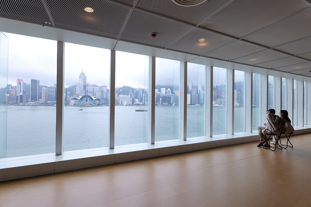 【香港藝術館】尖沙咀免費景點推薦！超療癒維港海景＋冷氣吹到飽 @捲捲頭 ♡ 品味生活