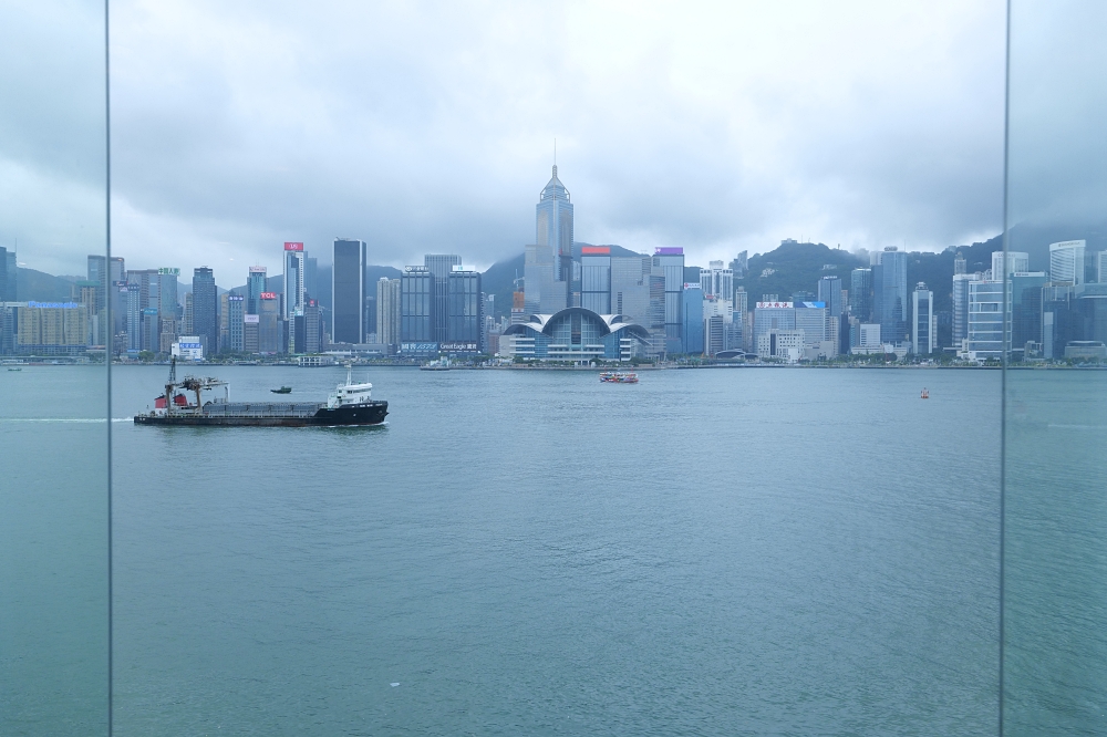 【香港藝術館】尖沙咀免費景點推薦！超療癒維港海景＋冷氣吹到飽 @捲捲頭 ♡ 品味生活