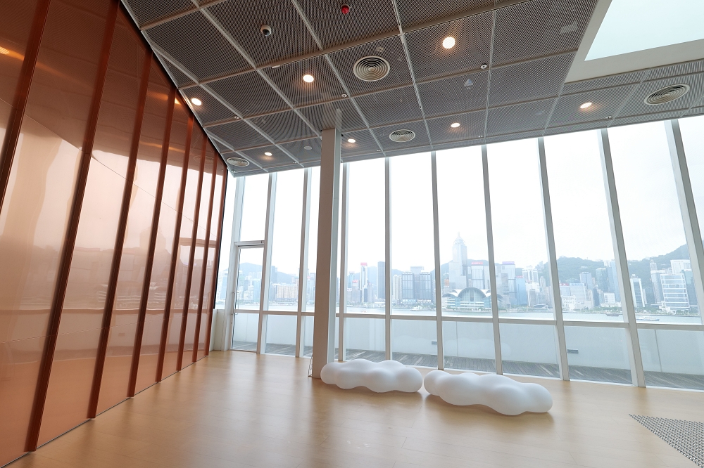 【香港藝術館】尖沙咀免費景點推薦！超療癒維港海景＋冷氣吹到飽 @捲捲頭 ♡ 品味生活
