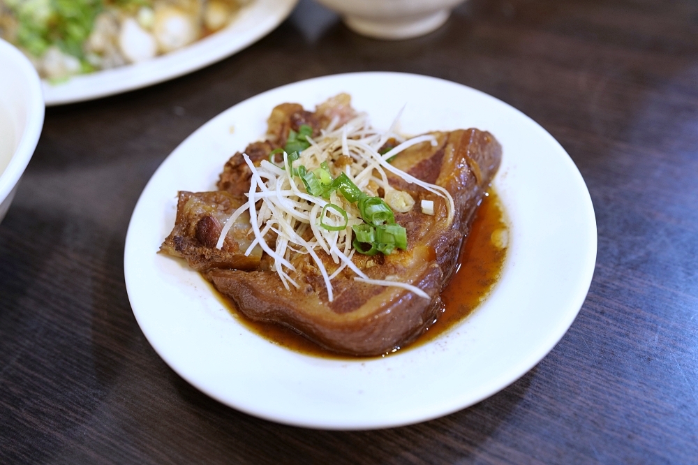 【阿義滷肉飯開箱】華西街夜市必吃！小王煮瓜隔壁的低調強者 @捲捲頭 ♡ 品味生活