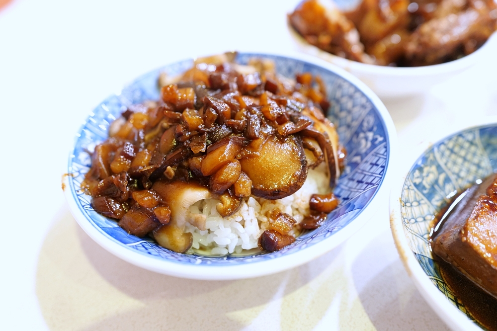 【阿義滷肉飯開箱】華西街夜市必吃！小王煮瓜隔壁的低調強者 @捲捲頭 ♡ 品味生活