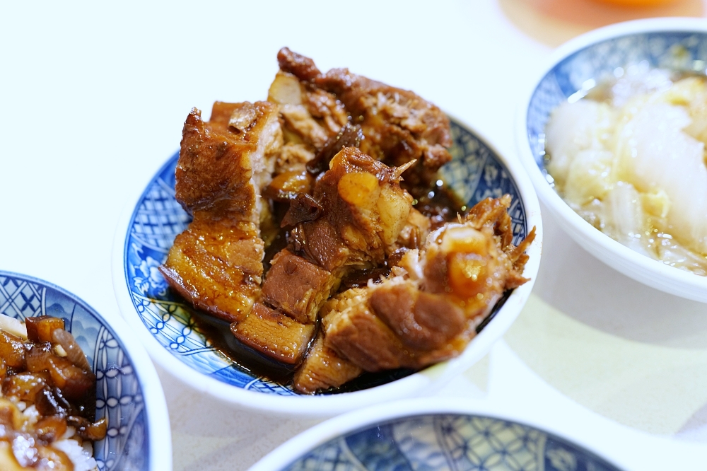 【阿義滷肉飯開箱】華西街夜市必吃！小王煮瓜隔壁的低調強者 @捲捲頭 ♡ 品味生活