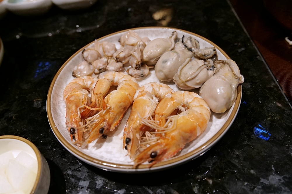 台中火鍋推薦｜匠極緻鍋物「龍蟹四人宴」頂級海陸饗宴 @捲捲頭 ♡ 品味生活