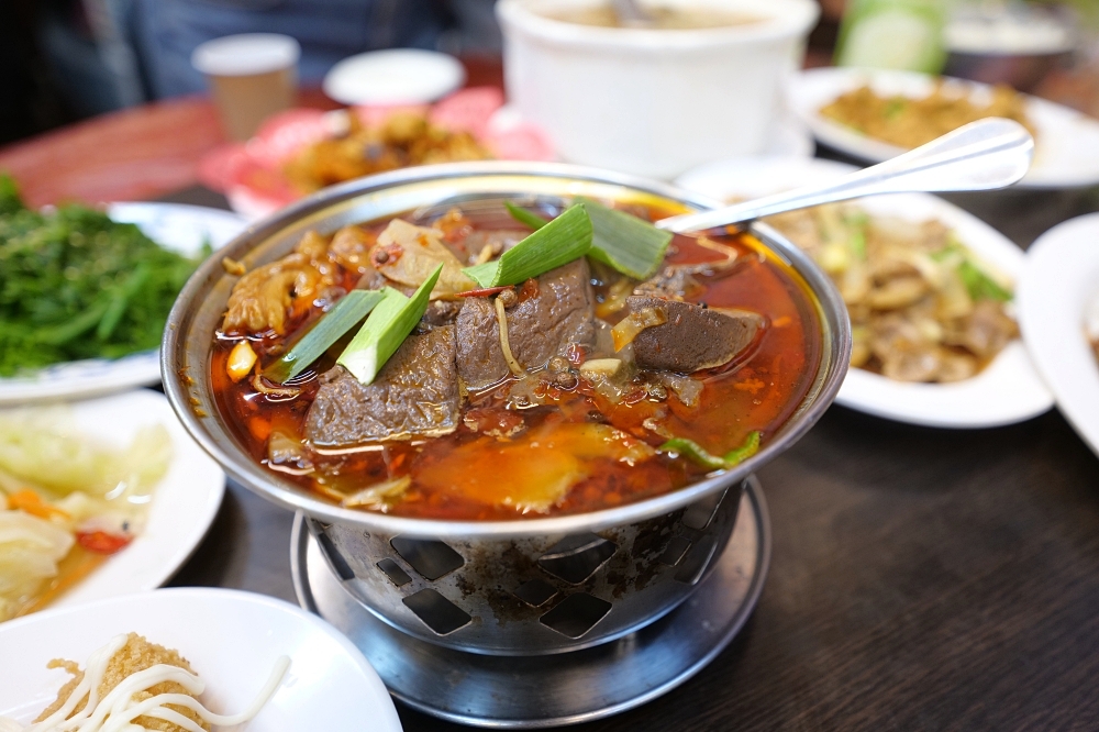 百匯窯烤雞｜宜蘭烤雞推薦，十大好食餐廳連霸 @捲捲頭 ♡ 品味生活