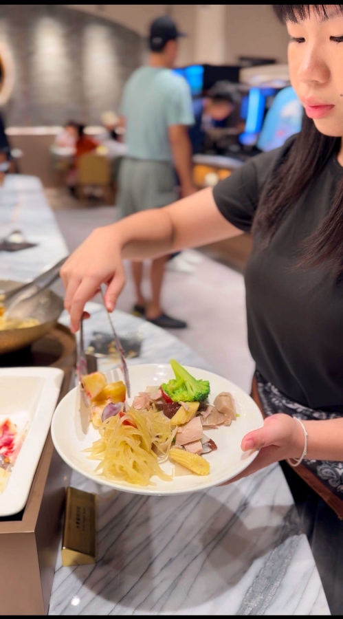 台南吃到飽推薦｜朵頤牛排新光三越小北門店,海陸排餐＋90道自助吧 @捲捲頭 ♡ 品味生活