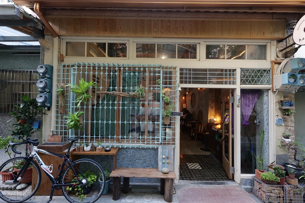 Haritts 台南｜東京來的日式甜甜圈登場！巷弄裡的療癒系咖啡香 @捲捲頭 ♡ 品味生活