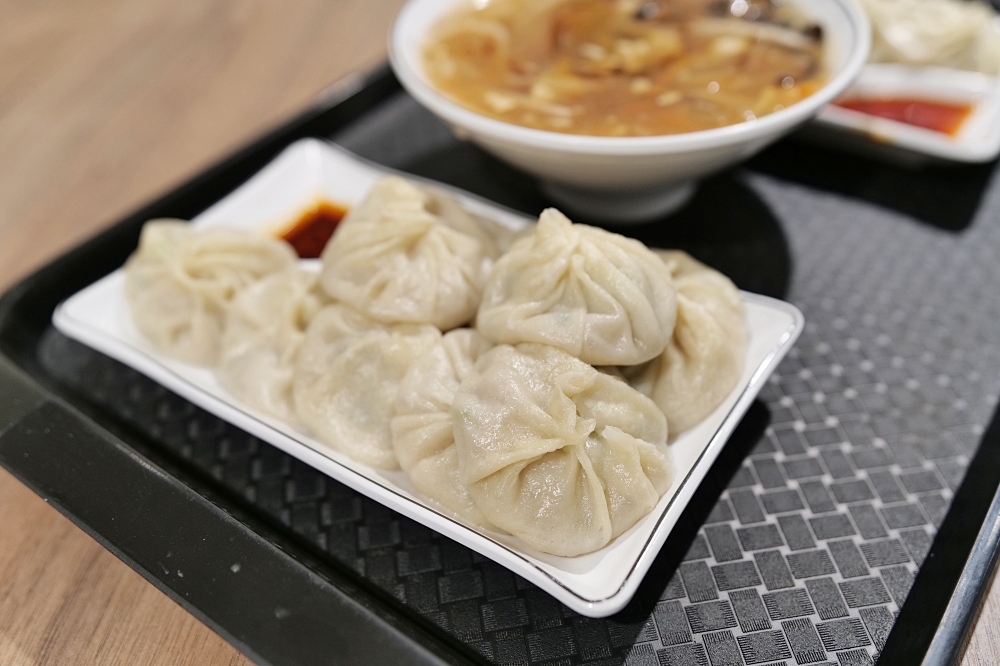 蘇澳美食推薦｜正好小籠包鮮肉蘇澳店，火車站前人氣美食 @捲捲頭 ♡ 品味生活