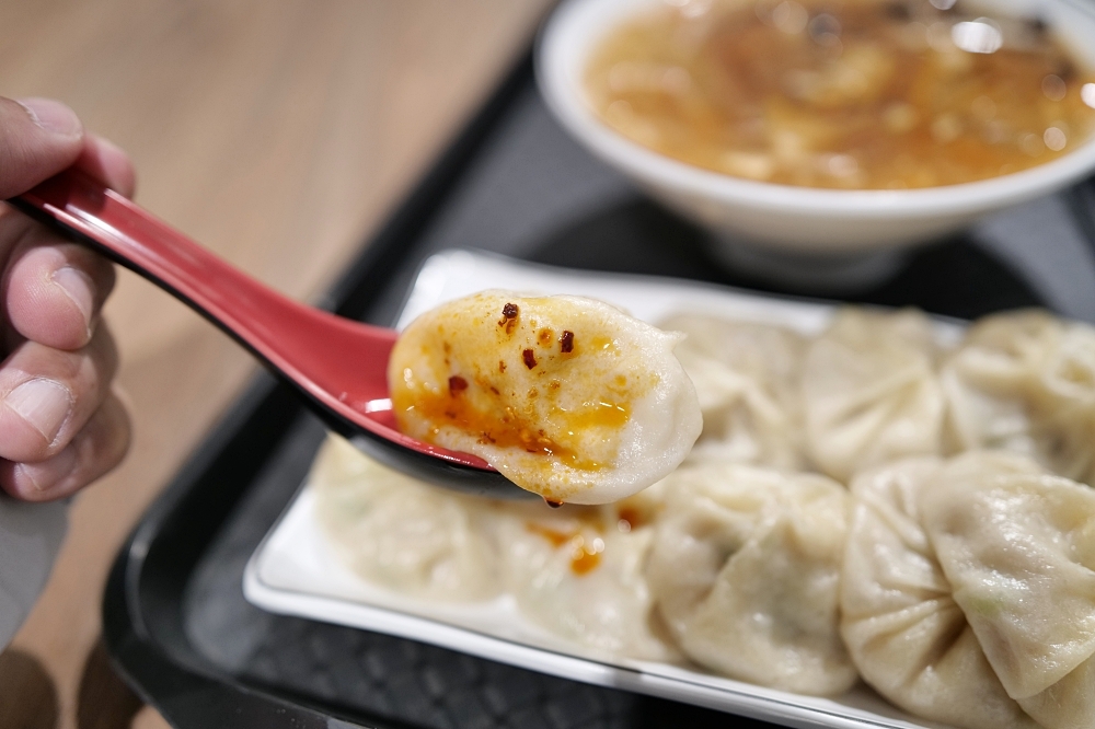 蘇澳美食推薦｜正好小籠包鮮肉蘇澳店，火車站前人氣美食 @捲捲頭 ♡ 品味生活