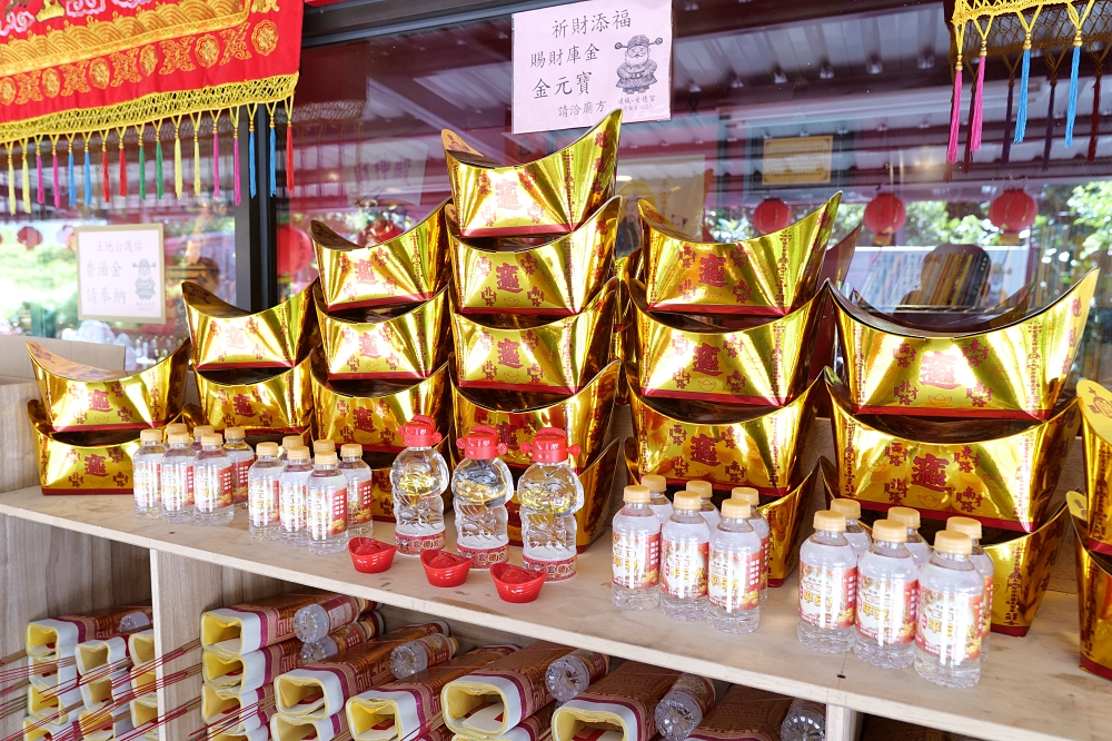 頭城泡麵土地公｜拜拜祈福還能吃泡麵的特色景點 @捲捲頭 ♡ 品味生活
