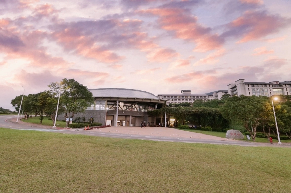 【雲起咖啡】礁溪必去秘境咖啡廳！坐擁蘭陽平原與龜山島絕景 @捲捲頭 ♡ 品味生活