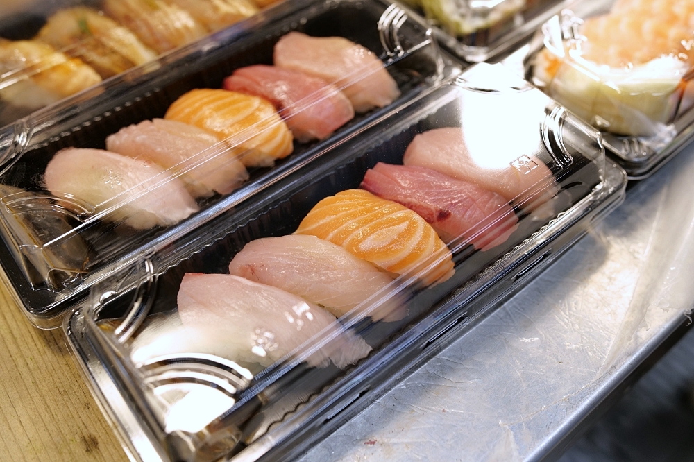 南方澳美食推薦｜津生魚片專賣店超厚切生魚片只要300元 @捲捲頭 ♡ 品味生活
