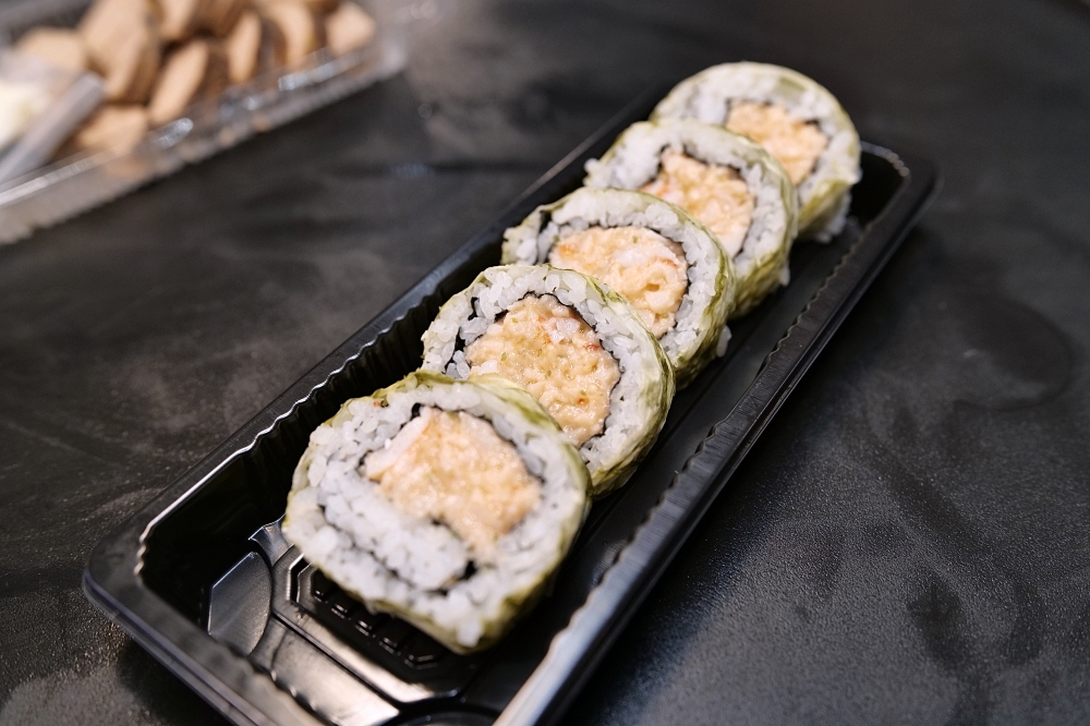 南方澳美食推薦｜津生魚片專賣店超厚切生魚片只要300元 @捲捲頭 ♡ 品味生活