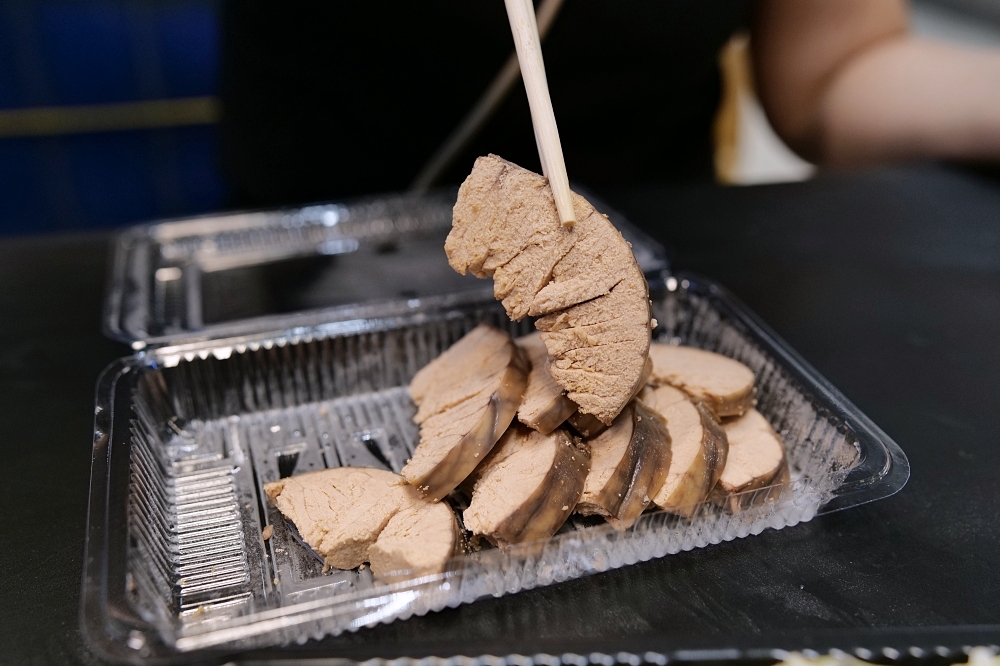 南方澳美食推薦｜津生魚片專賣店超厚切生魚片只要300元 @捲捲頭 ♡ 品味生活
