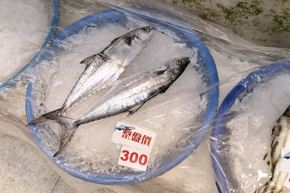 南方澳美食推薦｜津生魚片專賣店超厚切生魚片只要300元 @捲捲頭 ♡ 品味生活