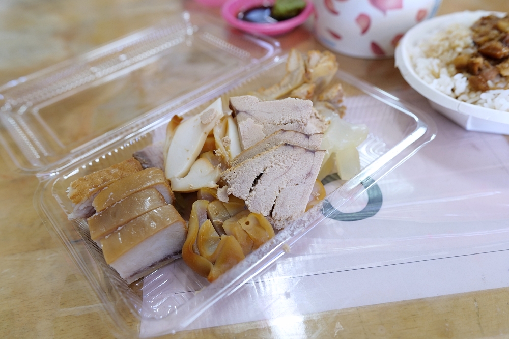 【南方澳美食】阿通伯魚丸，魚丸湯、鯊魚煙都好吃 @捲捲頭 ♡ 品味生活