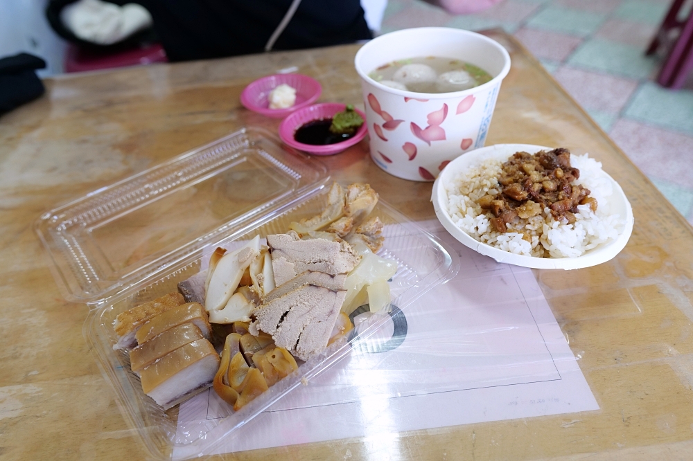 【南方澳美食】阿通伯魚丸，魚丸湯、鯊魚煙都好吃 @捲捲頭 ♡ 品味生活