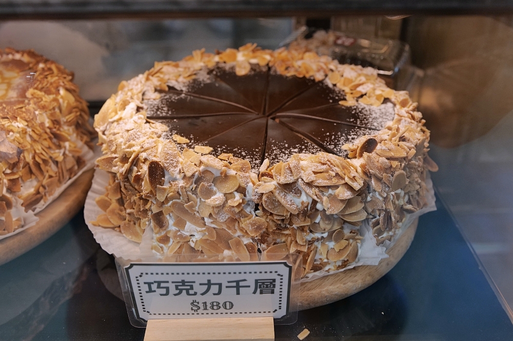 Gather食聚咖啡｜宜蘭爆紅千層蛋糕，芋泥抹茶層層療癒 @捲捲頭 ♡ 品味生活