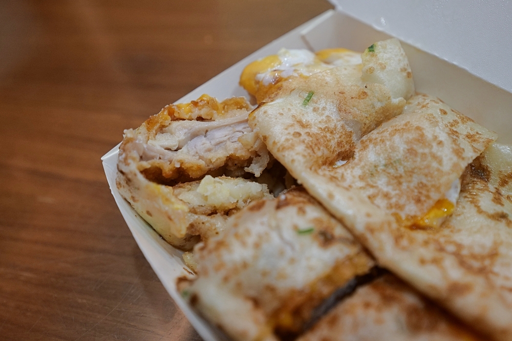 老食早餐｜羅東高中旁超酥脆「勁兇蛋餅」必點！ @捲捲頭 ♡ 品味生活