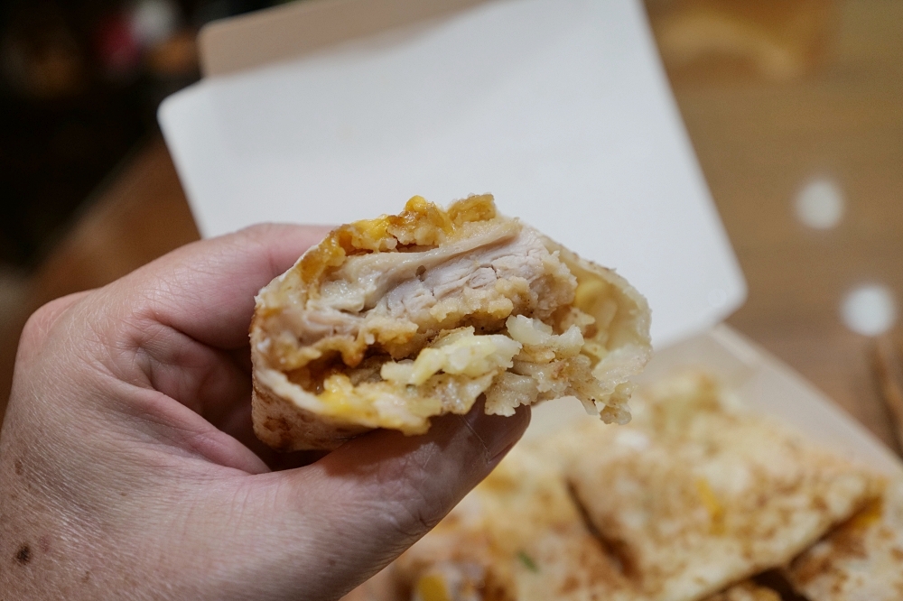 老食早餐｜羅東高中旁超酥脆「勁兇蛋餅」必點！ @捲捲頭 ♡ 品味生活