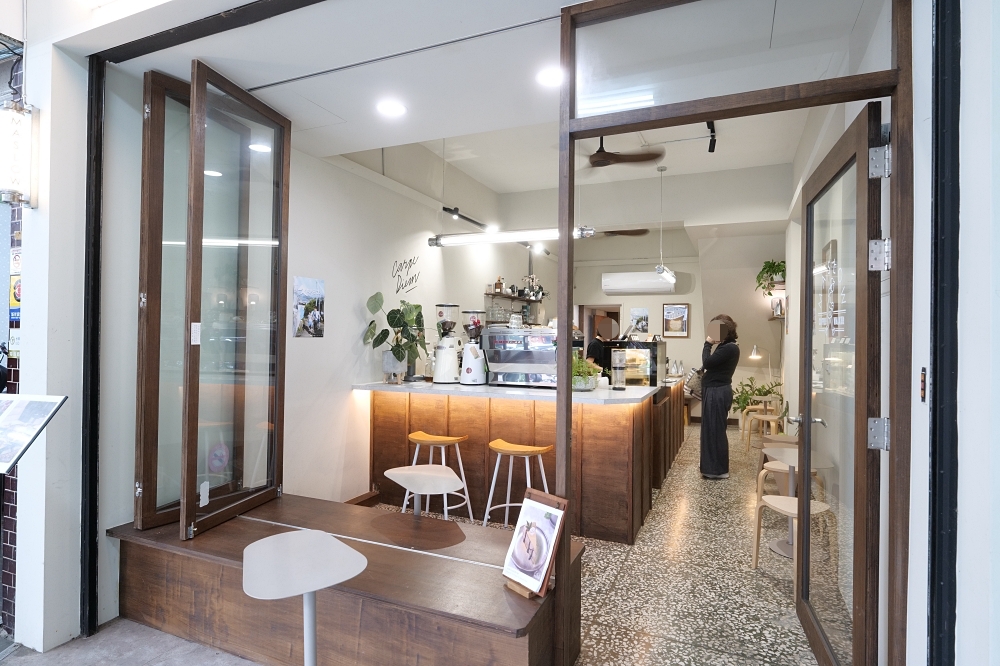 礁溪美食推薦｜MASLOW礁溪店：泡湯後最療癒的咖啡甜點時光 @捲捲頭 ♡ 品味生活