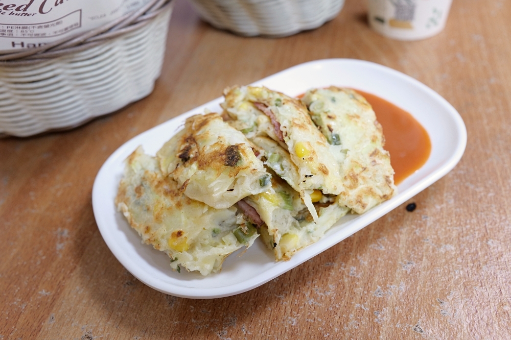 【宜蘭美食】福春堡超高 CP 早餐！漢堡大到無法一口咬 @捲捲頭 ♡ 品味生活