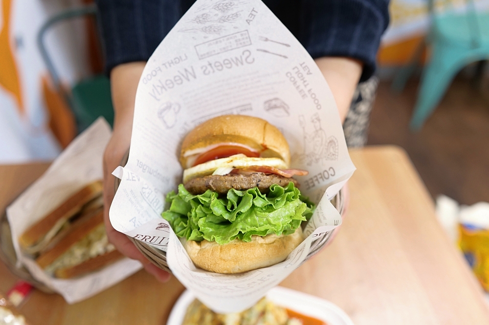 【宜蘭美食】福春堡超高 CP 早餐！漢堡大到無法一口咬 @捲捲頭 ♡ 品味生活