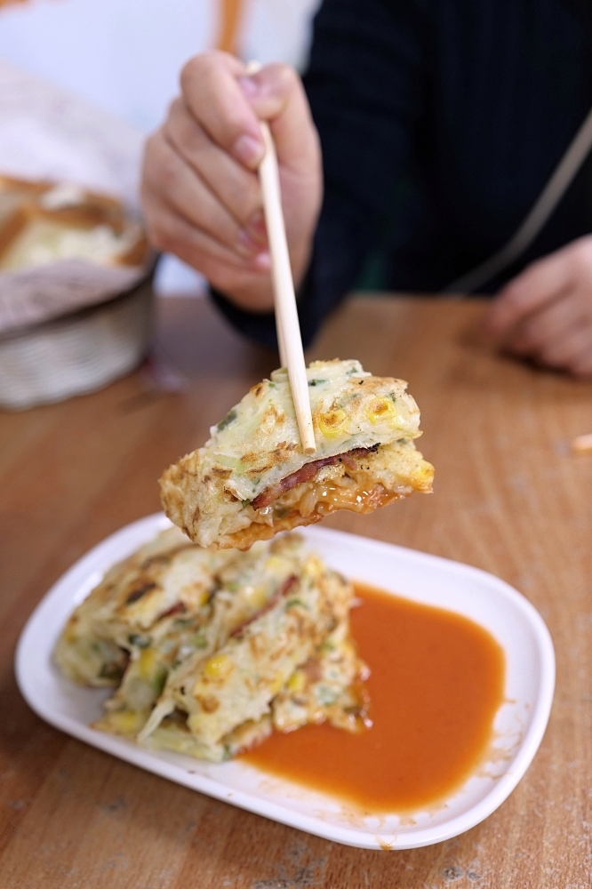 【宜蘭美食】福春堡超高 CP 早餐！漢堡大到無法一口咬 @捲捲頭 ♡ 品味生活