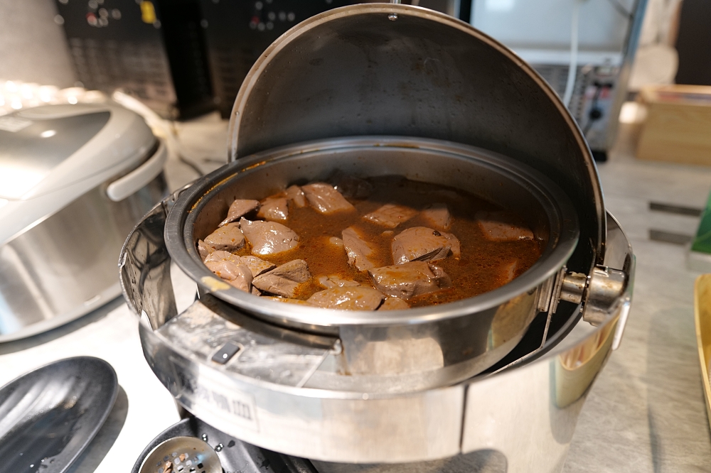 皇泰火鍋城｜火鍋吃到飽＋98 元烤串升級，超值度爆棚 @捲捲頭 ♡ 品味生活