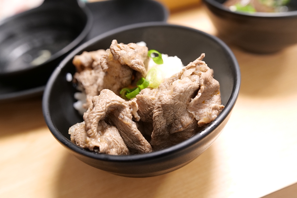 皇泰火鍋城｜火鍋吃到飽＋98 元烤串升級，超值度爆棚 @捲捲頭 ♡ 品味生活