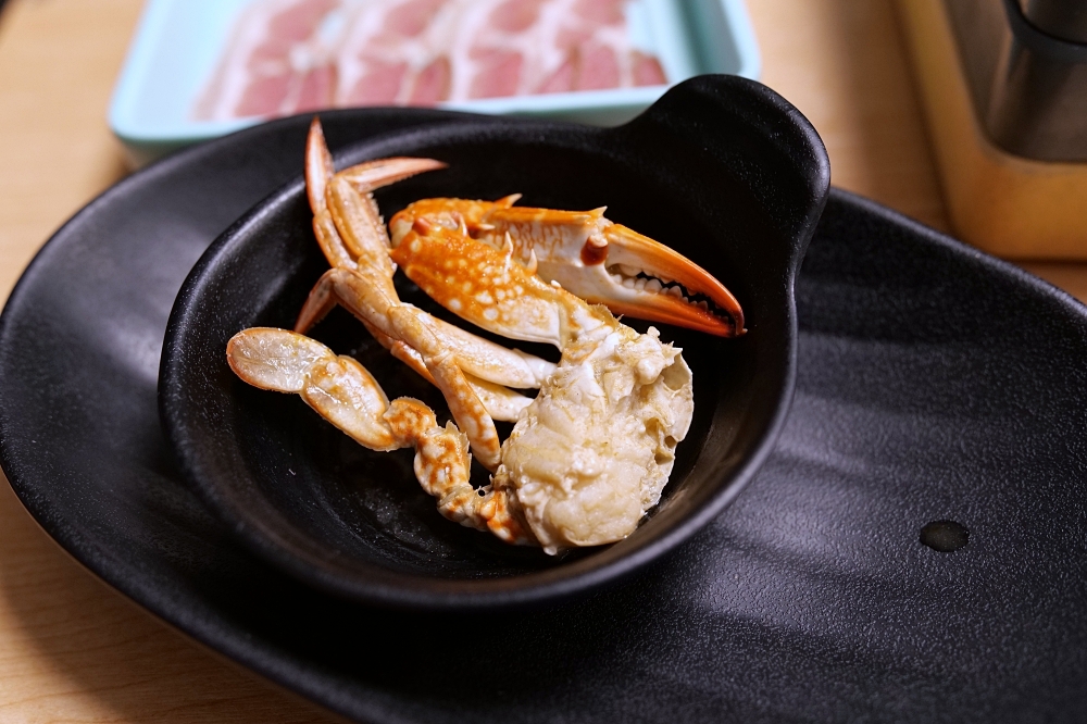 皇泰火鍋城｜火鍋吃到飽＋98 元烤串升級，超值度爆棚 @捲捲頭 ♡ 品味生活