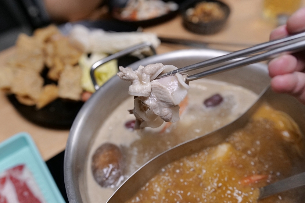 皇泰火鍋城｜火鍋吃到飽＋98 元烤串升級，超值度爆棚 @捲捲頭 ♡ 品味生活